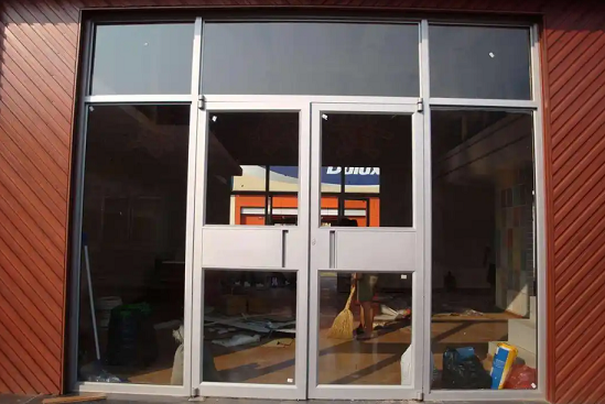 武威肯德基门有保温隔热性能吗？