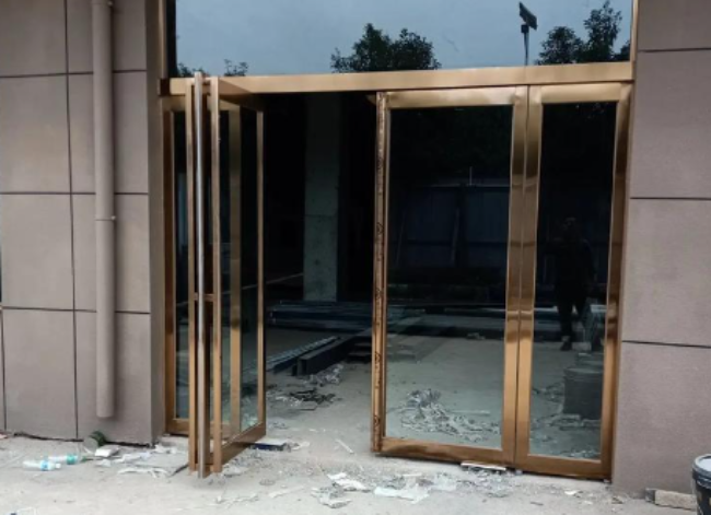 武威肯德基门地弹簧怎么调？松紧度/关门速度调节方法！